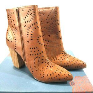 Carlos by Carlos Santana Women's  Booties‎ Ankle